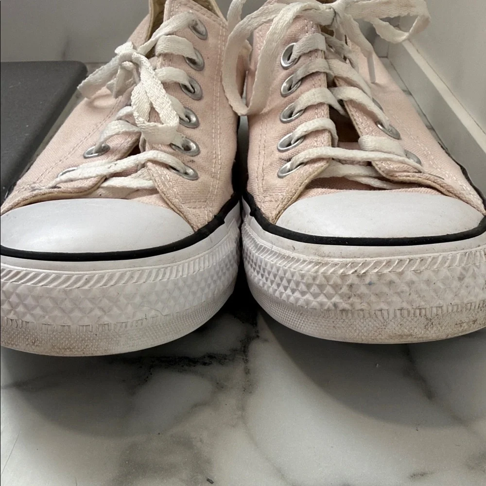 Converse Low Top Sneakers in Pale Pink and White women’s 8 - Picture 7 of 11
